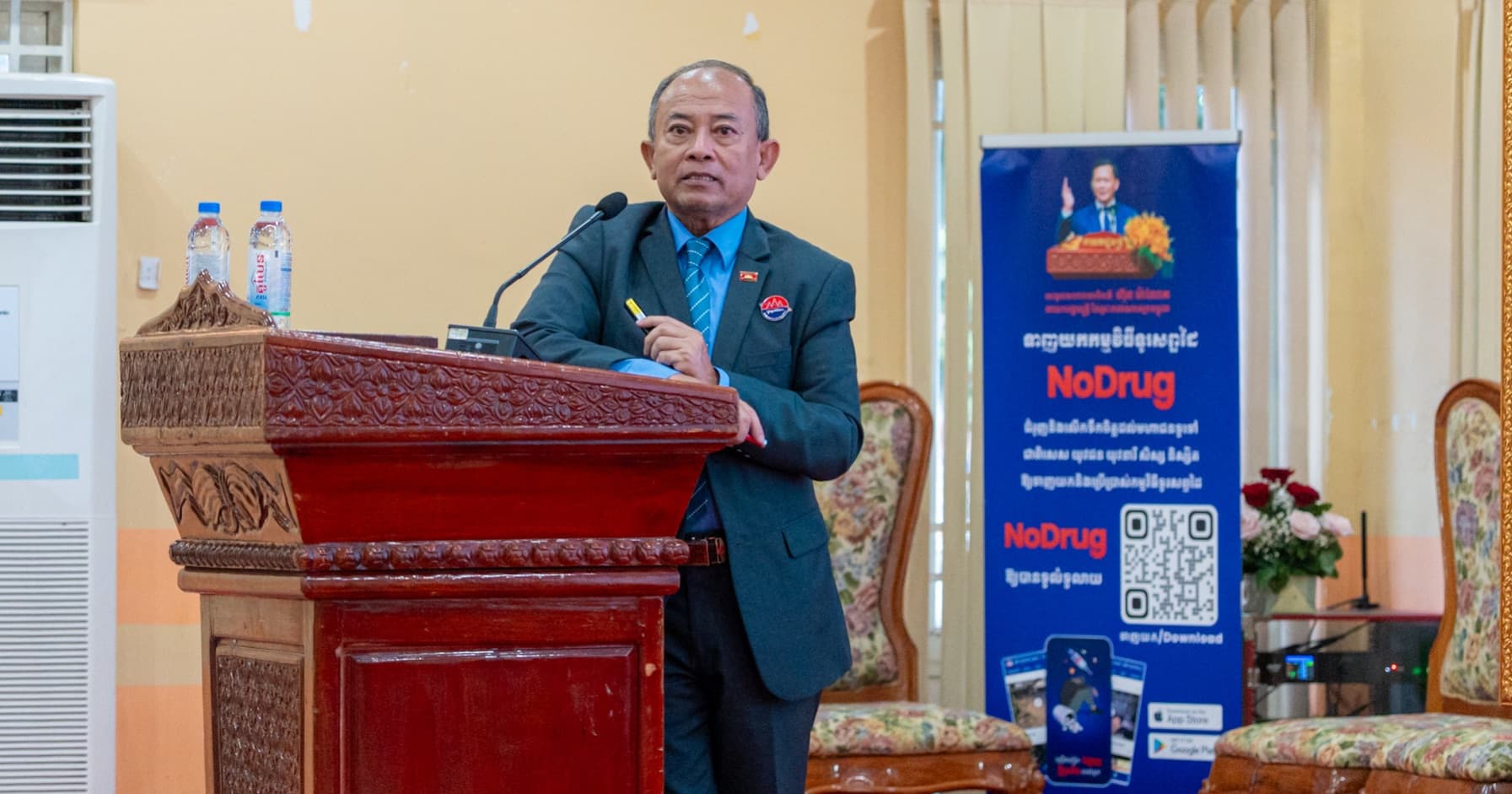 ឯកឧត្តម រស់ ថាន់សន និងលោក ហ៊ាង វុទ្ធី ធ្វើបទបង្ហាញស្តីពីវឌ្ឍនភាពការងារកំណែទម្រង់វិមជ្ឈការ និងវិសហមជ្ឈការក្រសួងព័ត៌មាន ជូនដល់សិក្ខាកាមមន្ទីរព័ត៌មានរាជធានី-ខេត្ត