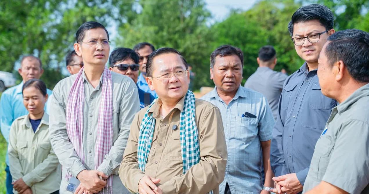 ឯកឧត្តម សុខ លូ ចុះពិនិត្យស្ថានភាពទឹកនៅអាងទឹកពហុបំណងបាត់ដំបង ប្រព័ន្ធធារាសាស្រ្តអាងកំពីងពួយ និងការបញ្ជូនទឹកសង្រ្គោះស្រូវ